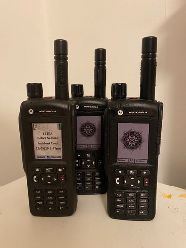 Prop police radio motorola - radio,